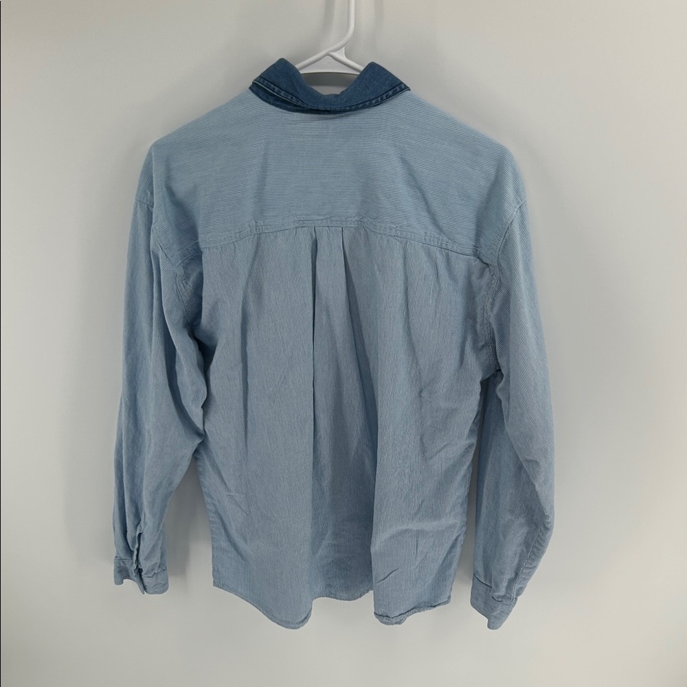 Denim Shirt with Cow and Barn Embroidery - Picture 5 of 5